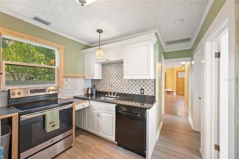 Casa en venta en Saint Petersburg, Florida, 2 dormitorios, 81.75 m2 № 1911821 - foto 9
