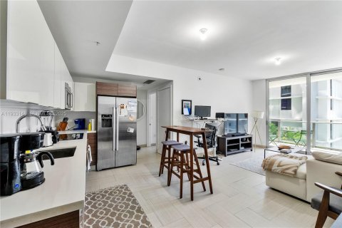 Condominio en alquiler en Miami, Florida, 1 dormitorio, 60.2 m2 № 1991018 - foto 6