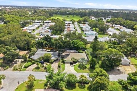 Casa en venta en Sarasota, Florida, 2 dormitorios, 123.93 m2 № 2225244 - foto 3