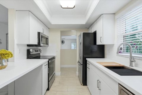Casa en venta en Sarasota, Florida, 2 dormitorios, 123.93 m2 № 2225244 - foto 18