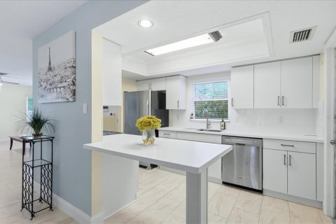 Casa en venta en Sarasota, Florida, 2 dormitorios, 123.93 m2 № 2225244 - foto 16