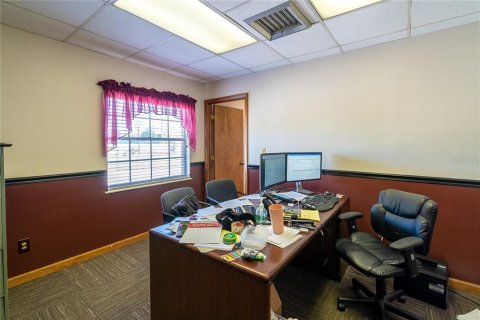 Commercial property in Kissimmee, Florida № 224923 - photo 21