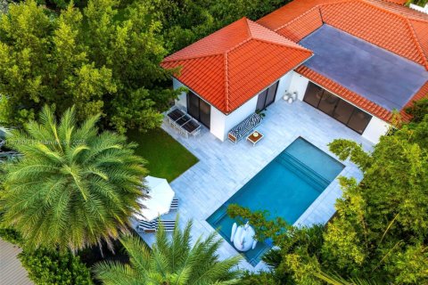 Villa ou maison à vendre à Miami Beach, Floride: 4 chambres, 228.08 m2 № 1939098 - photo 1
