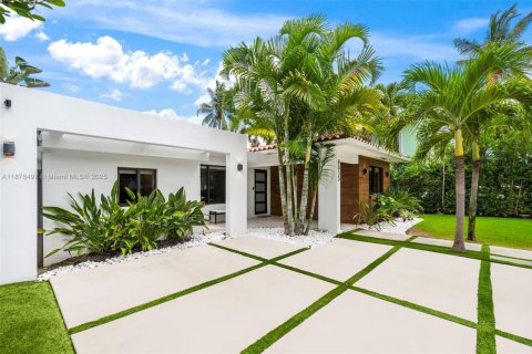 Villa ou maison à vendre à Miami Beach, Floride: 4 chambres, 228.08 m2 № 1939098 - photo 3