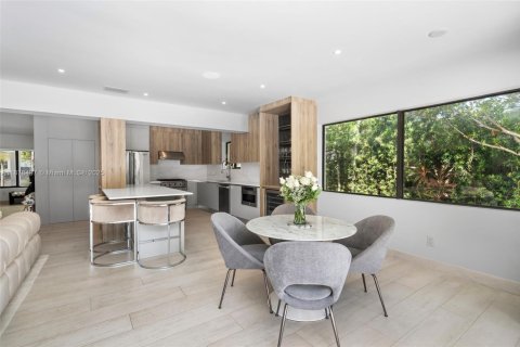 Villa ou maison à vendre à Miami Beach, Floride: 4 chambres, 228.08 m2 № 1939098 - photo 26