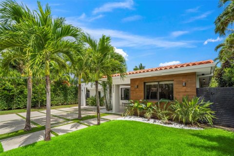 Villa ou maison à vendre à Miami Beach, Floride: 4 chambres, 228.08 m2 № 1939098 - photo 6