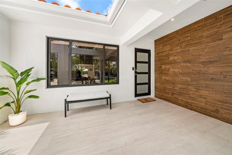 Villa ou maison à vendre à Miami Beach, Floride: 4 chambres, 228.08 m2 № 1939098 - photo 9