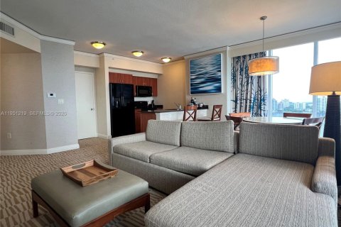 Condominio en venta en Sunny Isles Beach, Florida, 1 dormitorio, 94.85 m2 № 2007234 - foto 19