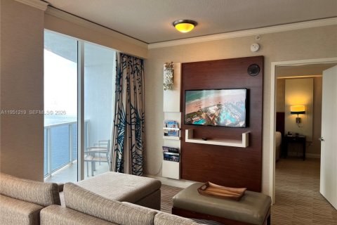 Condominio en venta en Sunny Isles Beach, Florida, 1 dormitorio, 94.85 m2 № 2007234 - foto 18