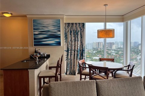 Condominio en venta en Sunny Isles Beach, Florida, 1 dormitorio, 94.85 m2 № 2007234 - foto 7