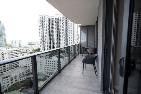Condo in Miami, Florida, 1 bedroom  № 1814126 - photo 21