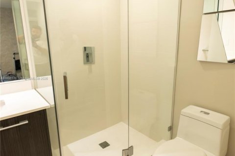 Condo in Miami, Florida, 1 bedroom  № 1814126 - photo 29