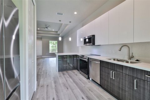 Commercial property in Palm Coast, Florida 6 bedrooms, 292.64 sq.m. № 2393906 - photo 13