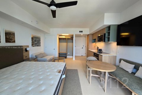 Condo in Miami, Florida  № 1467312 - photo 12