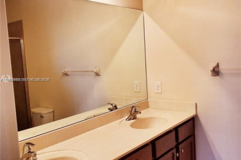 Купить таунхаус в Хайалиа, Флорида 4 спальни, 172.98м2, № 2009581 - фото 9