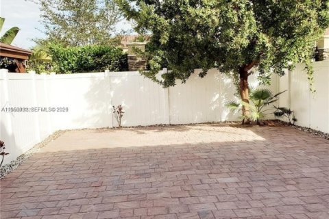 Купить таунхаус в Хайалиа, Флорида 4 спальни, 172.98м2, № 2009581 - фото 15