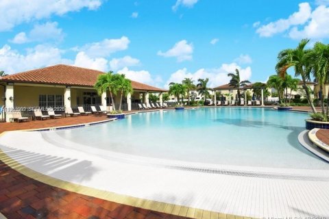 Купить таунхаус в Хайалиа, Флорида 4 спальни, 172.98м2, № 2009581 - фото 18