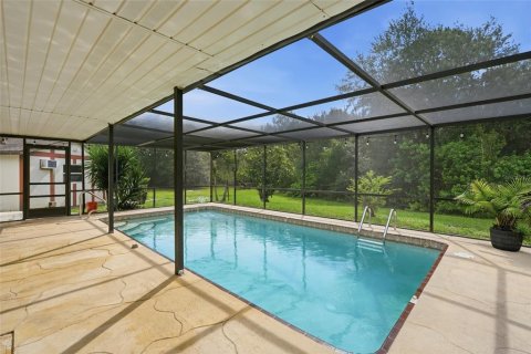 House in Punta Gorda, Florida 3 bedrooms, 90.21 sq.m. № 2219664 - photo 25