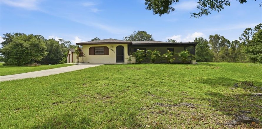 House in Punta Gorda, Florida 3 bedrooms, 90.21 sq.m. № 2219664