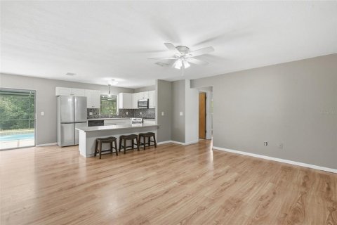 House in Punta Gorda, Florida 3 bedrooms, 90.21 sq.m. № 2219664 - photo 8