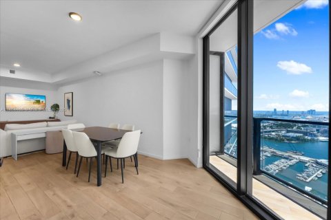 Condominio en venta en Miami, Florida, 1 dormitorio, 61.78 m2 № 1979446 - foto 2