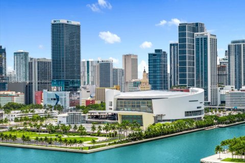 Condominio en venta en Miami, Florida, 1 dormitorio, 61.78 m2 № 1979446 - foto 27