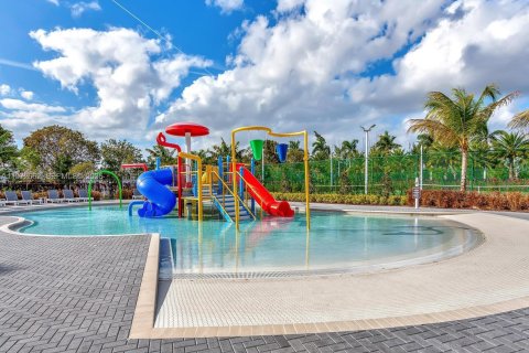 Condo in Doral, Florida, 3 bedrooms  № 2033988 - photo 22