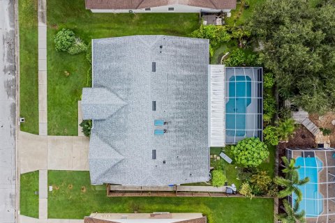 Casa en venta en Brandon, Florida, 5 dormitorios, 219.25 m2 № 1903486 - foto 2