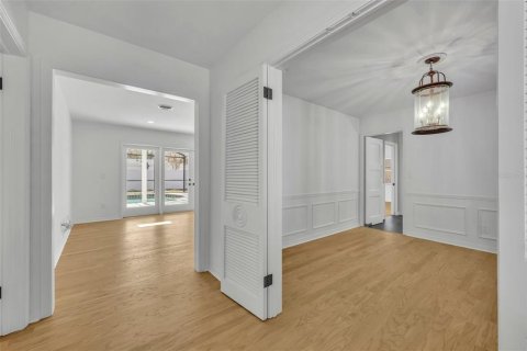 Casa en venta en Maitland, Florida, 4 dormitorios, 225.85 m2 № 1772221 - foto 3