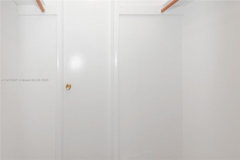 Casa en venta en Pompano Beach, Florida, 2 dormitorios, 96.06 m2 № 2016445 - foto 20