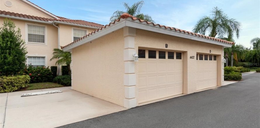 Condominio en Venice, Florida, 3 dormitorios № 1893646