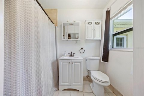 House in Tampa, Florida 4 bedrooms, 148.83 sq.m. № 1845395 - photo 23