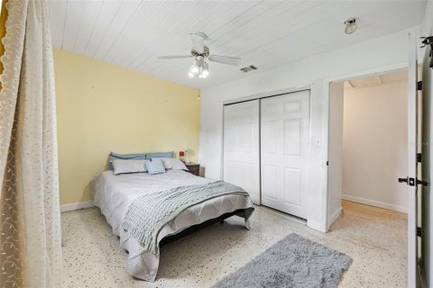 House in Tampa, Florida 4 bedrooms, 148.83 sq.m. № 1845395 - photo 22