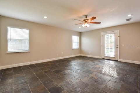 Casa en alquiler en Orlando, Florida, 3 dormitorios, 180.6 m2 № 1914521 - foto 3