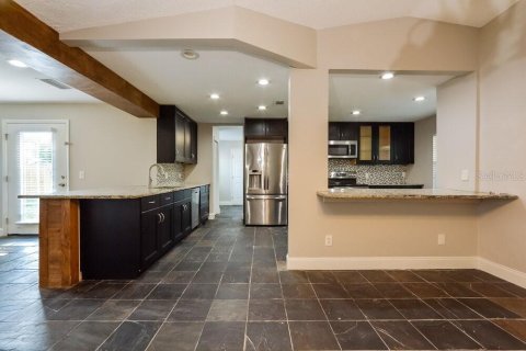 Casa en alquiler en Orlando, Florida, 3 dormitorios, 180.6 m2 № 1914521 - foto 6