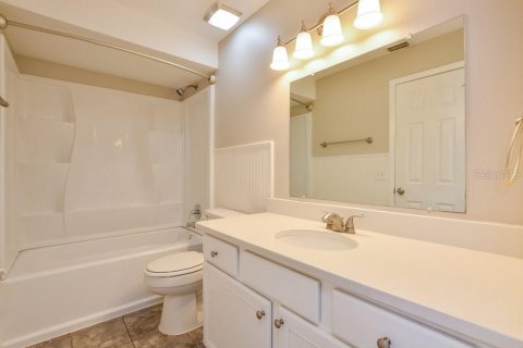 Casa en alquiler en Orlando, Florida, 3 dormitorios, 180.6 m2 № 1914521 - foto 10