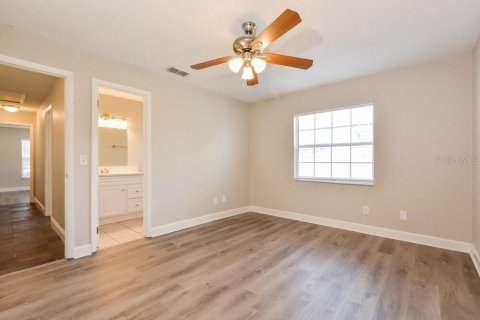 Casa en alquiler en Orlando, Florida, 3 dormitorios, 180.6 m2 № 1914521 - foto 12