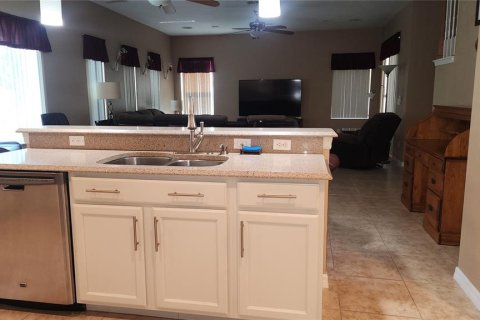 Casa en venta en Kissimmee, Florida, 5 dormitorios, 290.04 m2 № 2237463 - foto 6