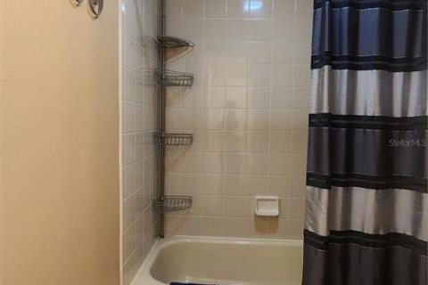 Casa en venta en Kissimmee, Florida, 5 dormitorios, 290.04 m2 № 2237463 - foto 21