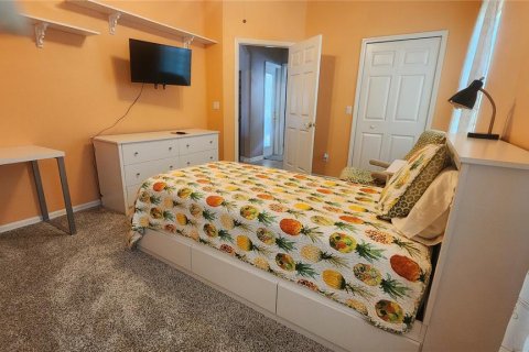 Casa en venta en Kissimmee, Florida, 5 dormitorios, 290.04 m2 № 2237463 - foto 19