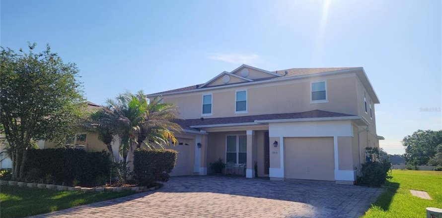Casa en Kissimmee, Florida 5 dormitorios, 290.04 m2 № 2237463