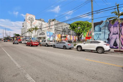 Купить коммерческую недвижимость в Майами, Флорида № 1958750 - фото 21