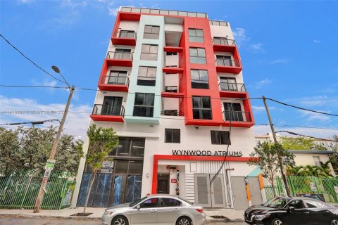 Купить коммерческую недвижимость в Майами, Флорида № 1958750 - фото 1