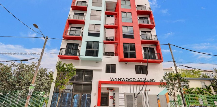 Коммерческая недвижимость в Майами, Флорида № 1958750