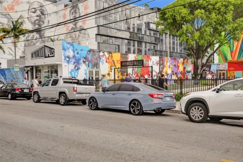 Купить коммерческую недвижимость в Майами, Флорида № 1958750 - фото 19