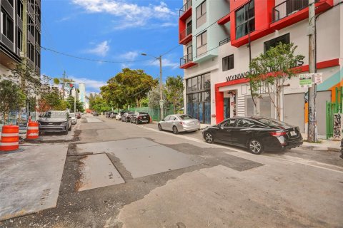Купить коммерческую недвижимость в Майами, Флорида № 1958750 - фото 6