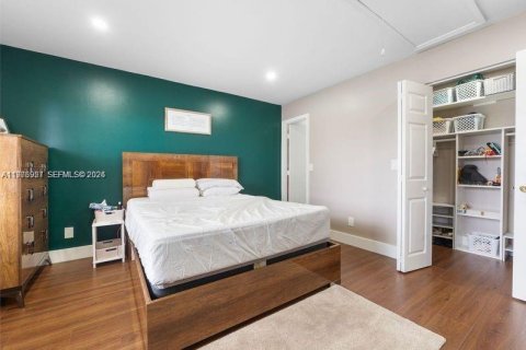 House in Coconut Creek, Florida 2 bedrooms, 91.69 sq.m. № 2041018 - photo 11