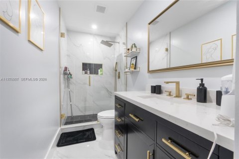 House in Coconut Creek, Florida 2 bedrooms, 91.69 sq.m. № 2041018 - photo 9