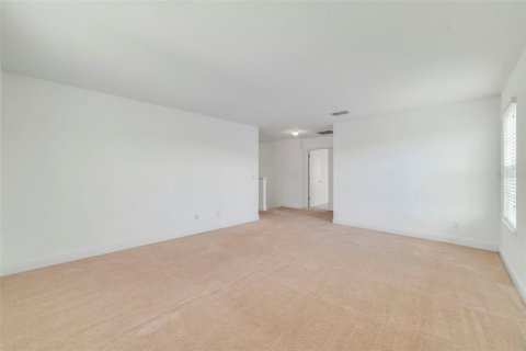 House in Winter Garden, Florida 5 bedrooms, 342.81 sq.m. № 1877384 - photo 30