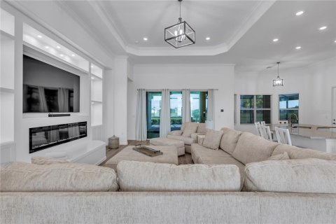 House in Punta Gorda, Florida 4 bedrooms, 261.15 sq.m. № 1878280 - photo 8
